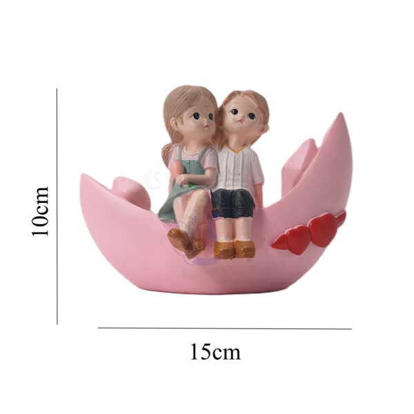 Love Moon Boat Couple