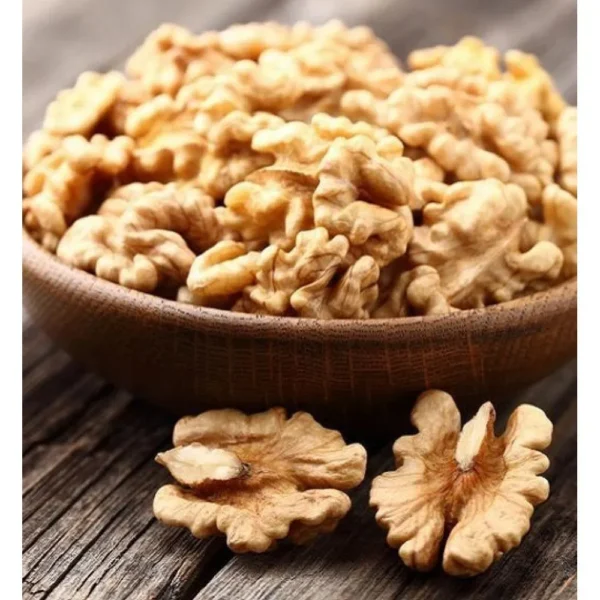 Walnuts / வாதுமை கொட்டை